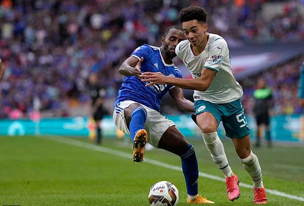 "Cố nhân" Iheanacho phá hỏng ngày ra mắt sao Man City 100 triệu bảng